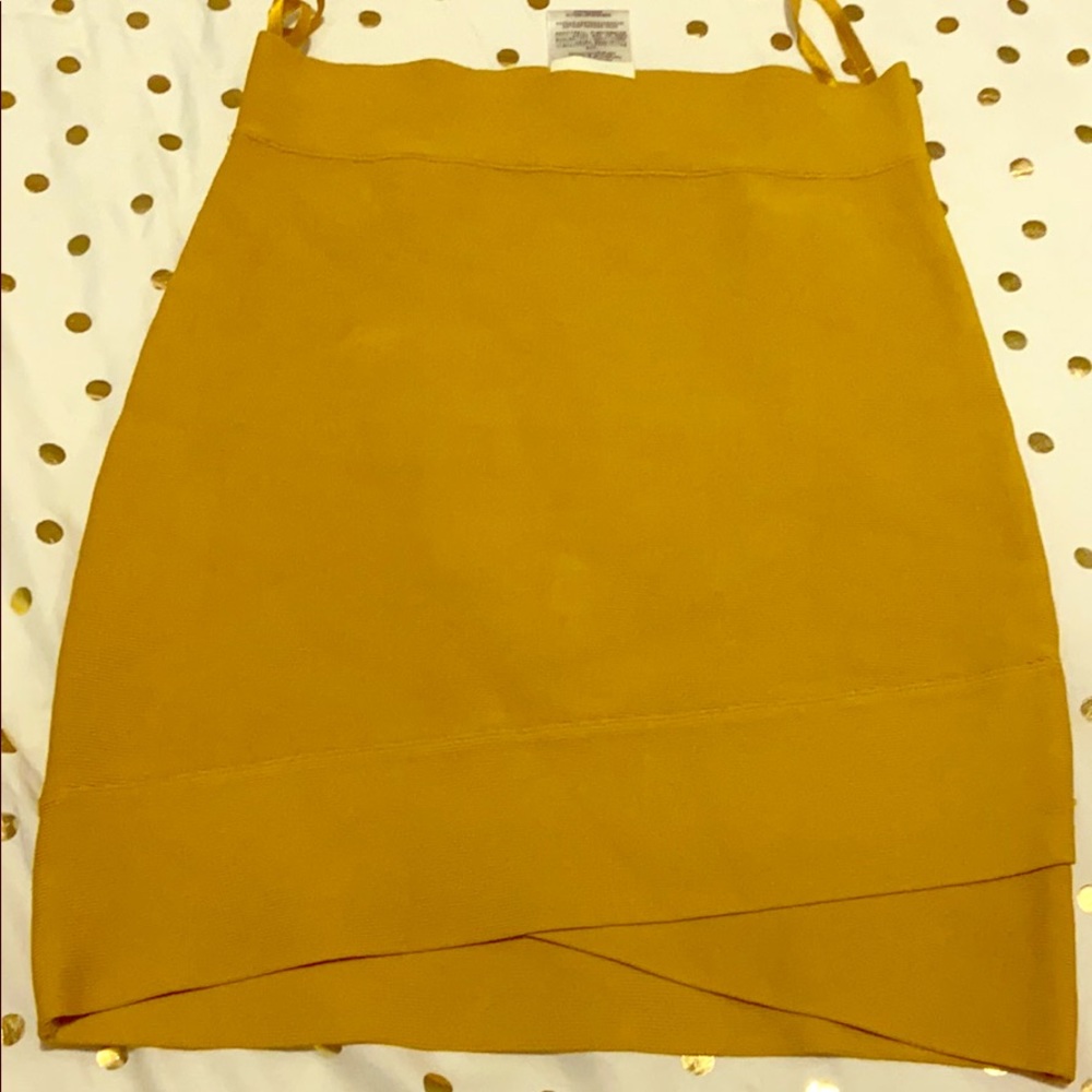 BCBG mustard bandage mini skirt